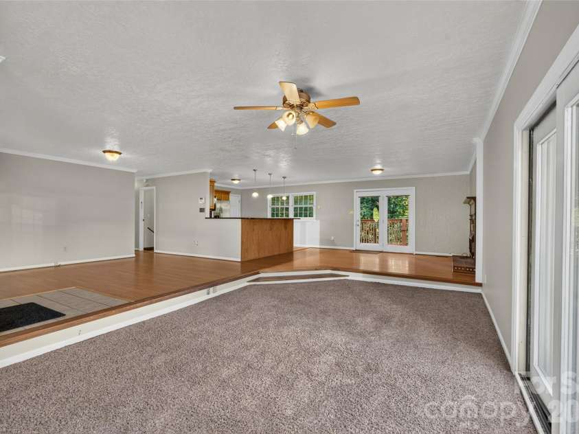 247 Spring Shore Road, Statesville, NC 28677.  MLS# CAR4423514, YatesRealty ID 50013. 