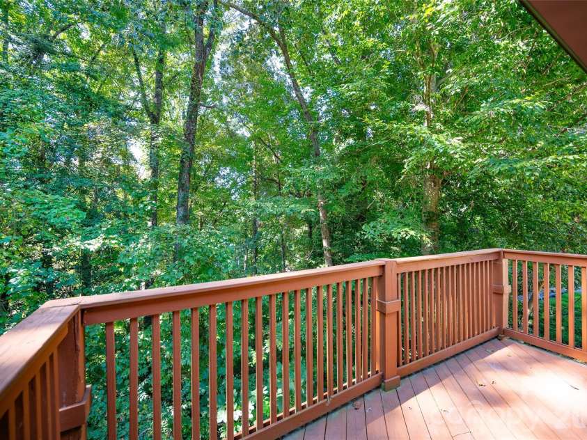 247 Spring Shore Road, Statesville, NC 28677.  MLS# CAR4423514, YatesRealty ID 50013. 
