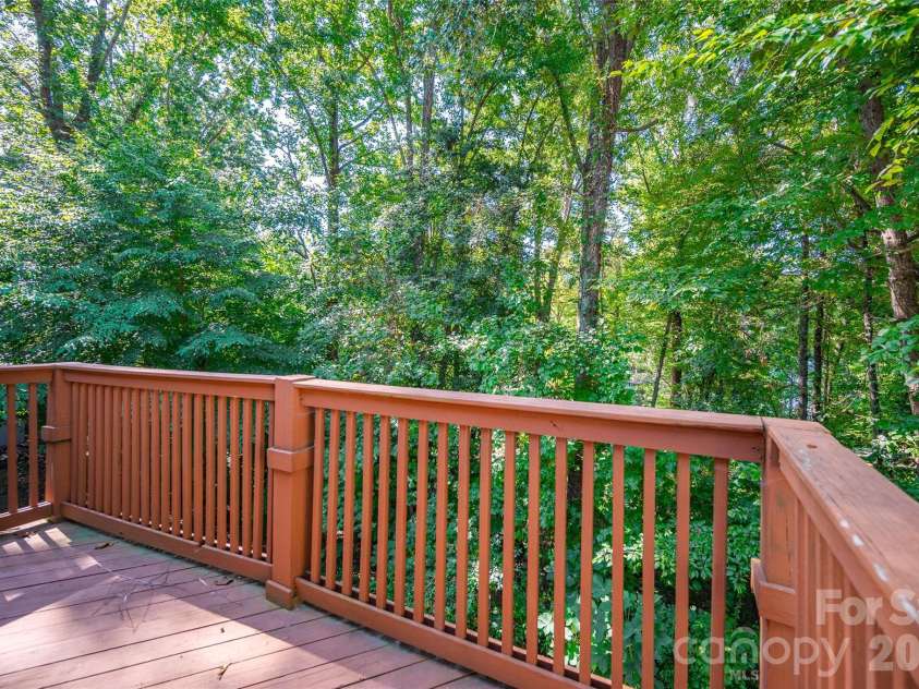 247 Spring Shore Road, Statesville, NC 28677.  MLS# CAR4423514, YatesRealty ID 50013. 