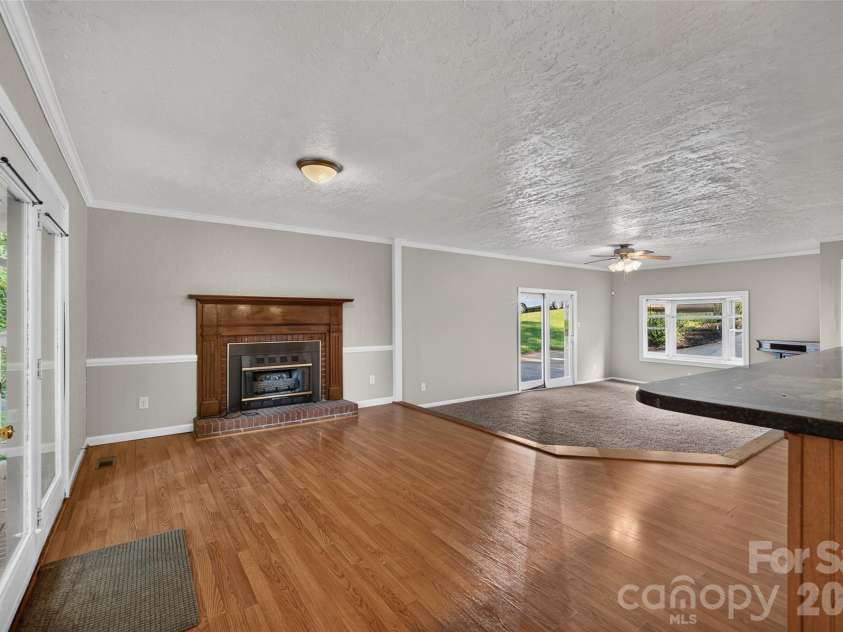 247 Spring Shore Road, Statesville, NC 28677.  MLS# CAR4423514, YatesRealty ID 50013. 