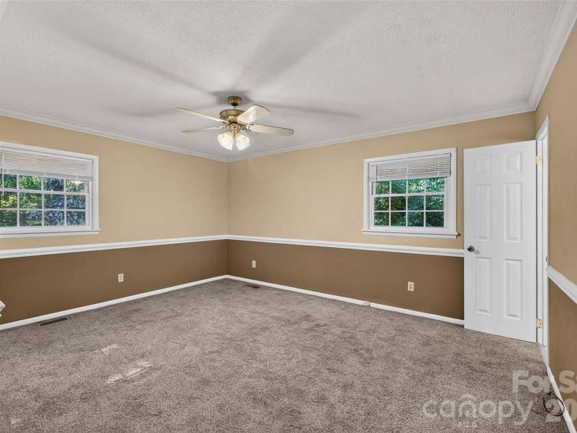 247 Spring Shore Road, Statesville, NC 28677.  MLS# CAR4423514, YatesRealty ID 50013. 