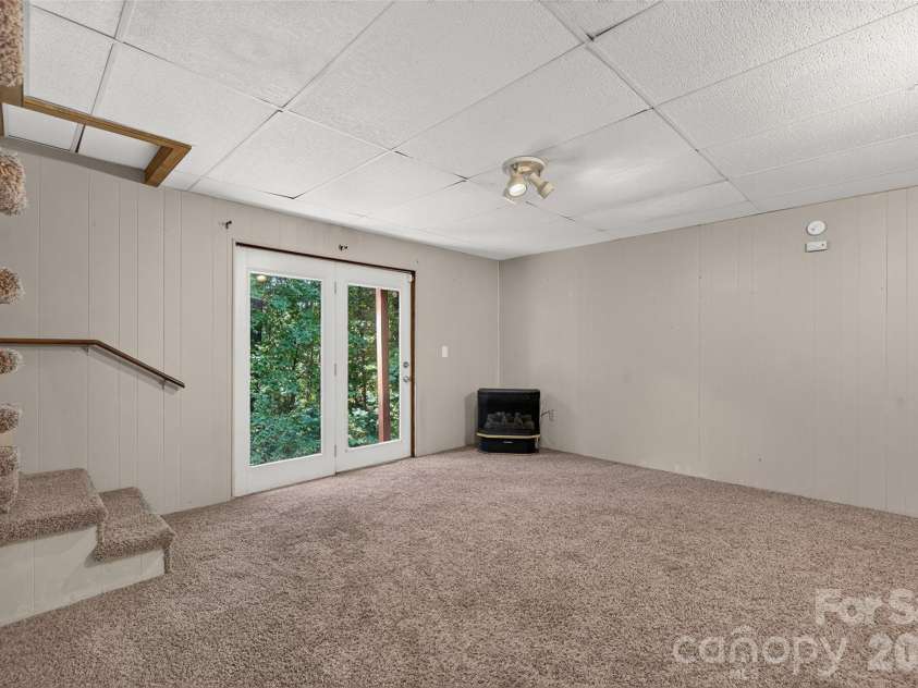 247 Spring Shore Road, Statesville, NC 28677.  MLS# CAR4423514, YatesRealty ID 50013. 