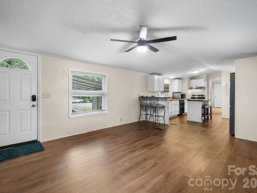 4838 Lakota Way Road, Maiden, NC 28650.  MLS# CAR4423259, YatesRealty ID 50014. 