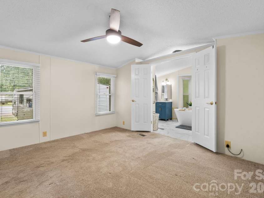 4838 Lakota Way Road, Maiden, NC 28650.  MLS# CAR4423259, YatesRealty ID 50014. 