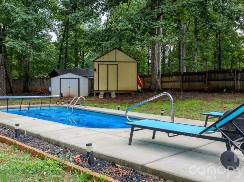 4838 Lakota Way Road, Maiden, NC 28650.  MLS# CAR4423259, YatesRealty ID 50014. 