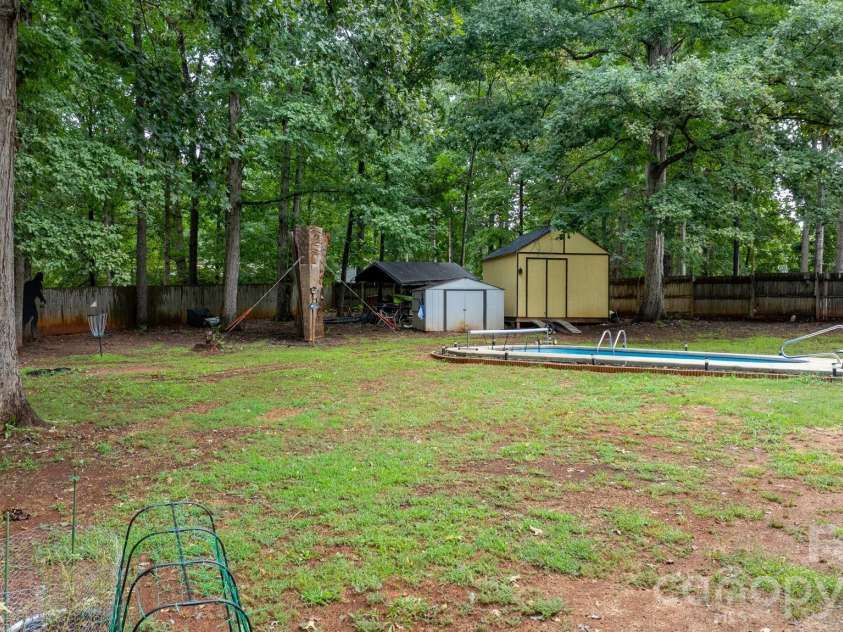 4838 Lakota Way Road, Maiden, NC 28650.  MLS# CAR4423259, YatesRealty ID 50014. 
