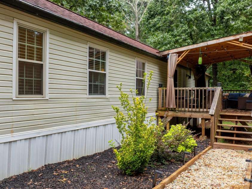 4838 Lakota Way Road, Maiden, NC 28650.  MLS# CAR4423259, YatesRealty ID 50014. 