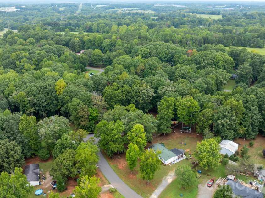 4838 Lakota Way Road, Maiden, NC 28650.  MLS# CAR4423259, YatesRealty ID 50014. 