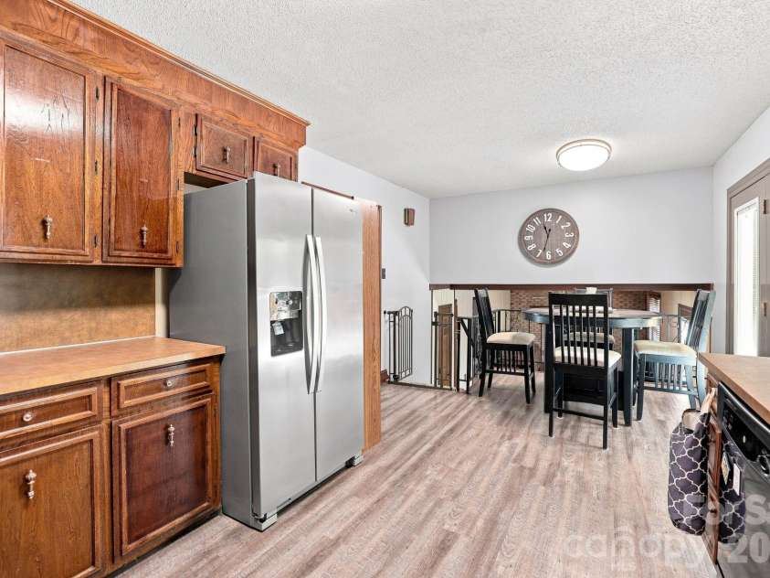 5421 Woodside Drive, Rock Hill, SC 29732.  MLS# CAR4423453, YatesRealty ID 50017. 