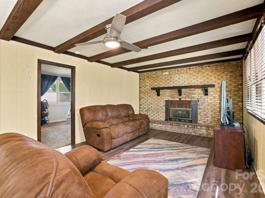 5421 Woodside Drive, Rock Hill, SC 29732.  MLS# CAR4423453, YatesRealty ID 50017. 