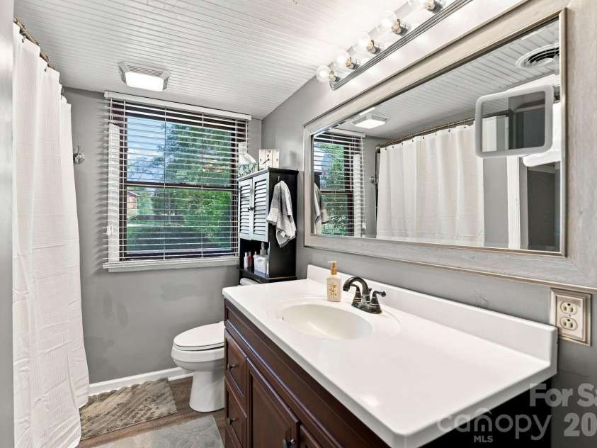 5421 Woodside Drive, Rock Hill, SC 29732.  MLS# CAR4423453, YatesRealty ID 50017. 