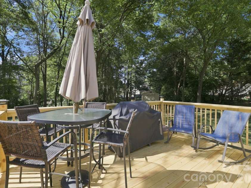 5421 Woodside Drive, Rock Hill, SC 29732.  MLS# CAR4423453, YatesRealty ID 50017. 
