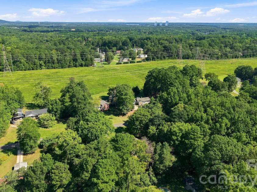 5421 Woodside Drive, Rock Hill, SC 29732.  MLS# CAR4423453, YatesRealty ID 50017. 