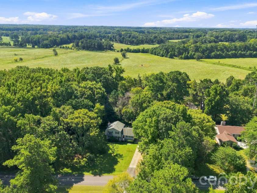 5421 Woodside Drive, Rock Hill, SC 29732.  MLS# CAR4423453, YatesRealty ID 50017. 