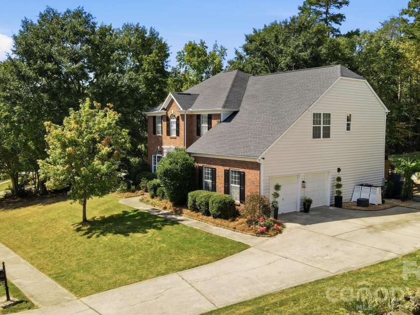 2529 Shady Reach Lane, Charlotte, NC 28214.  MLS# CAR4421103, YatesRealty ID 50018. 