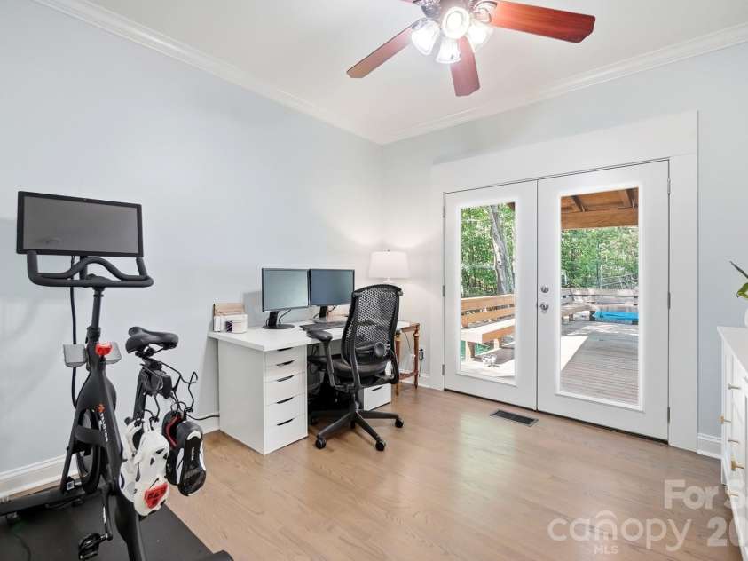 2529 Shady Reach Lane, Charlotte, NC 28214.  MLS# CAR4421103, YatesRealty ID 50018. 