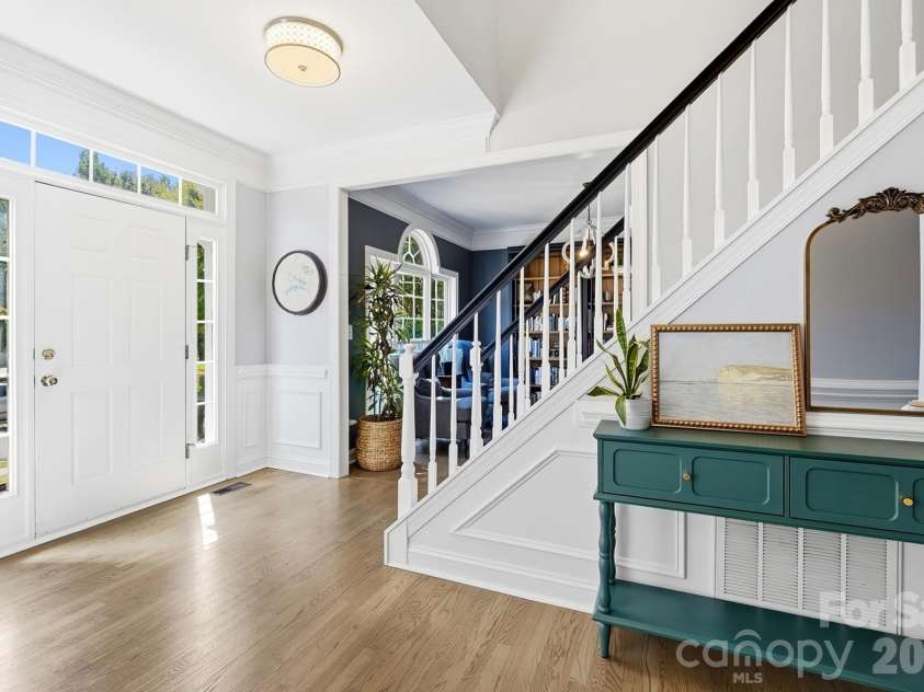2529 Shady Reach Lane, Charlotte, NC 28214.  MLS# CAR4421103, YatesRealty ID 50018. 