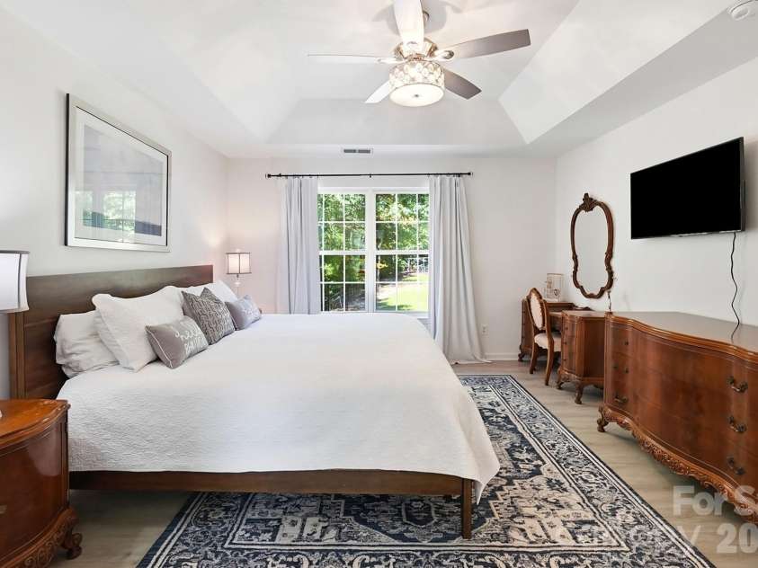 2529 Shady Reach Lane, Charlotte, NC 28214.  MLS# CAR4421103, YatesRealty ID 50018. 