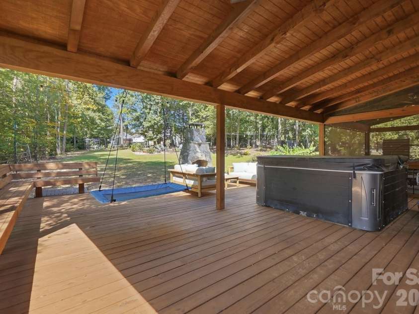 2529 Shady Reach Lane, Charlotte, NC 28214.  MLS# CAR4421103, YatesRealty ID 50018. 