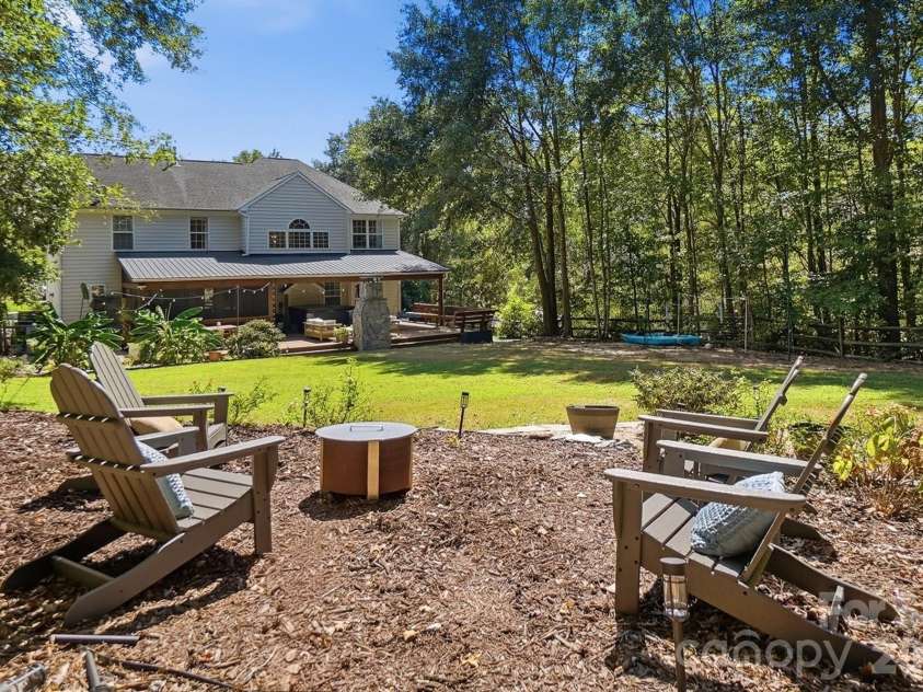 2529 Shady Reach Lane, Charlotte, NC 28214.  MLS# CAR4421103, YatesRealty ID 50018. 