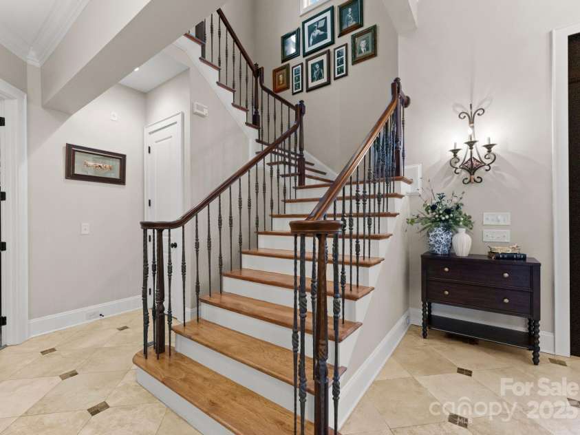 13215 Claysparrow Road, Charlotte, NC 28278.  MLS# CAR4225145, YatesRealty ID 5002. 