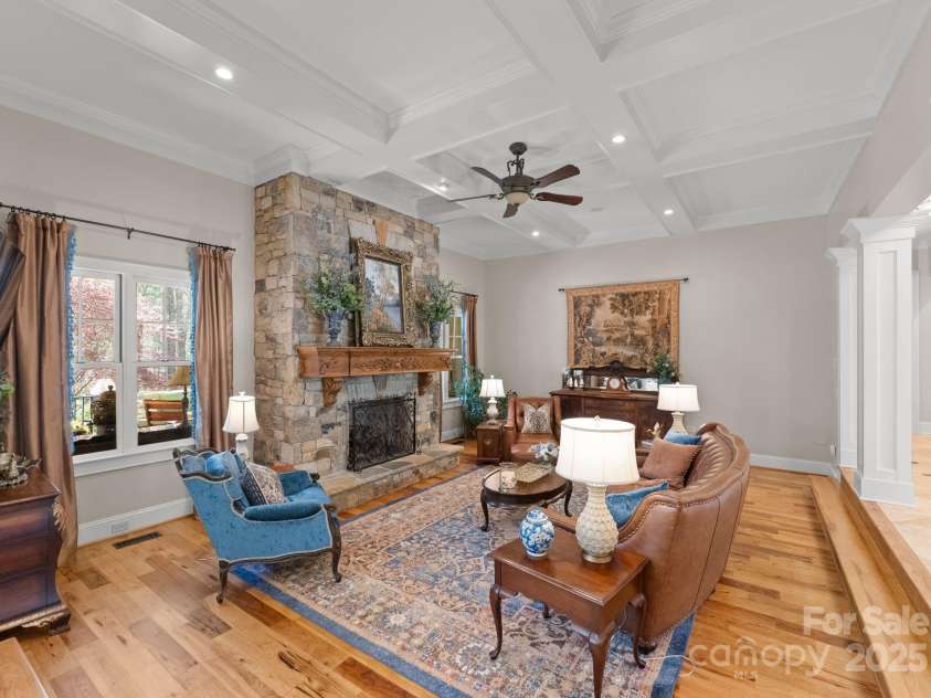 13215 Claysparrow Road, Charlotte, NC 28278.  MLS# CAR4225145, YatesRealty ID 5002. 