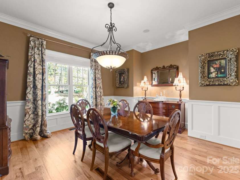 13215 Claysparrow Road, Charlotte, NC 28278.  MLS# CAR4225145, YatesRealty ID 5002. 