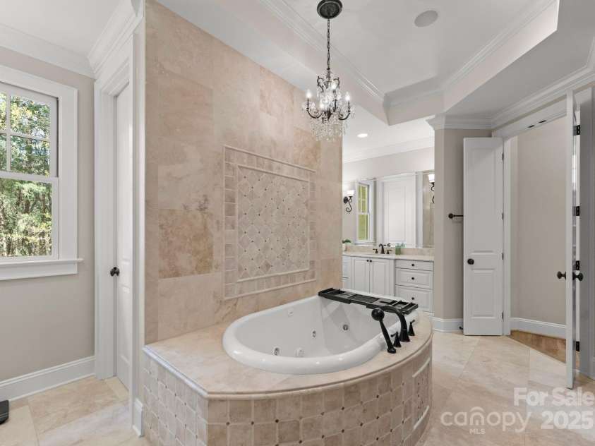 13215 Claysparrow Road, Charlotte, NC 28278.  MLS# CAR4225145, YatesRealty ID 5002. 