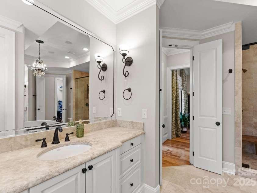 13215 Claysparrow Road, Charlotte, NC 28278.  MLS# CAR4225145, YatesRealty ID 5002. 