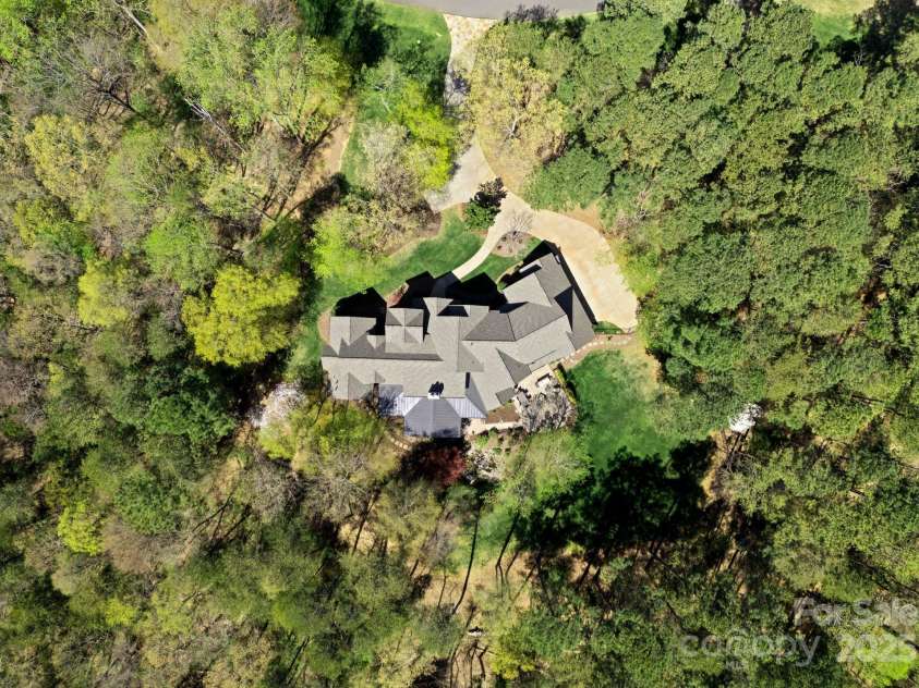 13215 Claysparrow Road, Charlotte, NC 28278.  MLS# CAR4225145, YatesRealty ID 5002. 