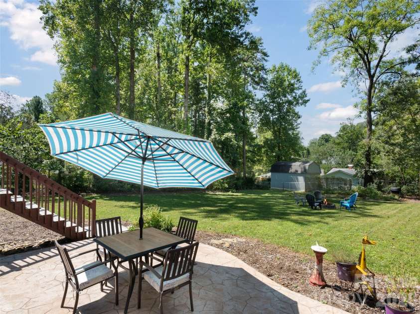 182 Locust Court, Arden, NC 28704.  MLS# CAR4423530, YatesRealty ID 50021. 