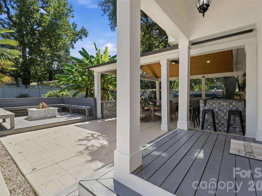 1901 Clearwood Lane, Charlotte, NC 28214.  MLS# CAR4422726, YatesRealty ID 50028. 