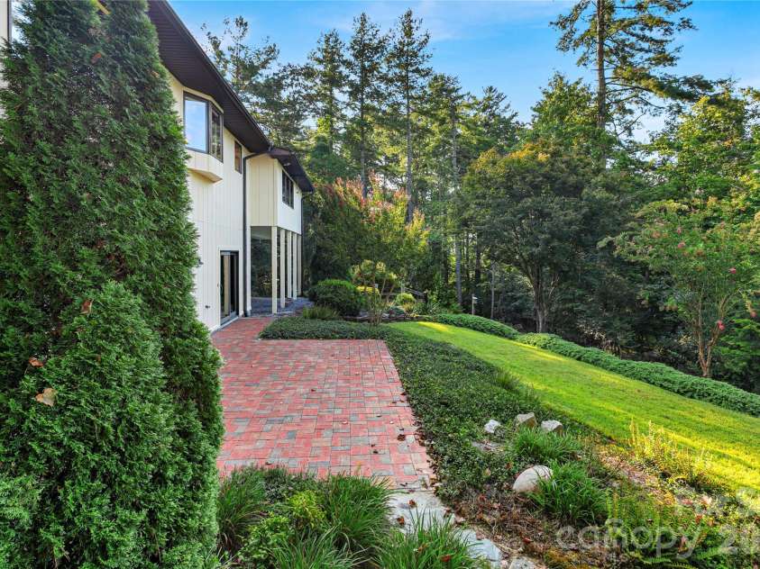 374 Riverside Estate Road, Brevard, NC 28712.  MLS# CAR4418900, YatesRealty ID 50031. 