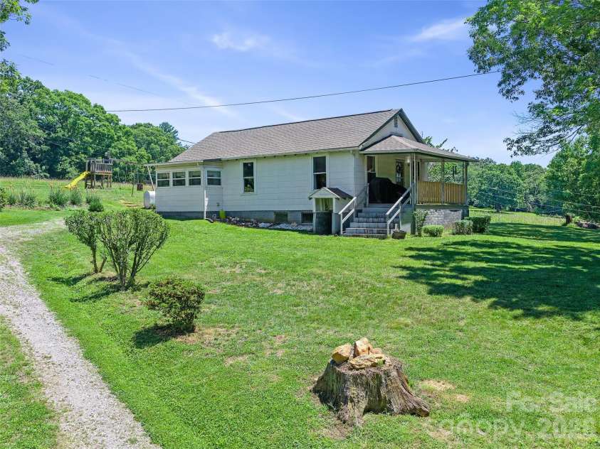 1115 Glenn Bridge Road, Arden, NC 28704.  MLS# CAR4423534, YatesRealty ID 50032. 