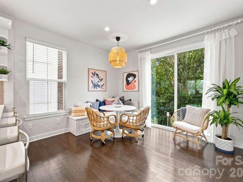 260 Parkwood Avenue, Charlotte, NC 28206.  MLS# CAR4423328, YatesRealty ID 50035. 