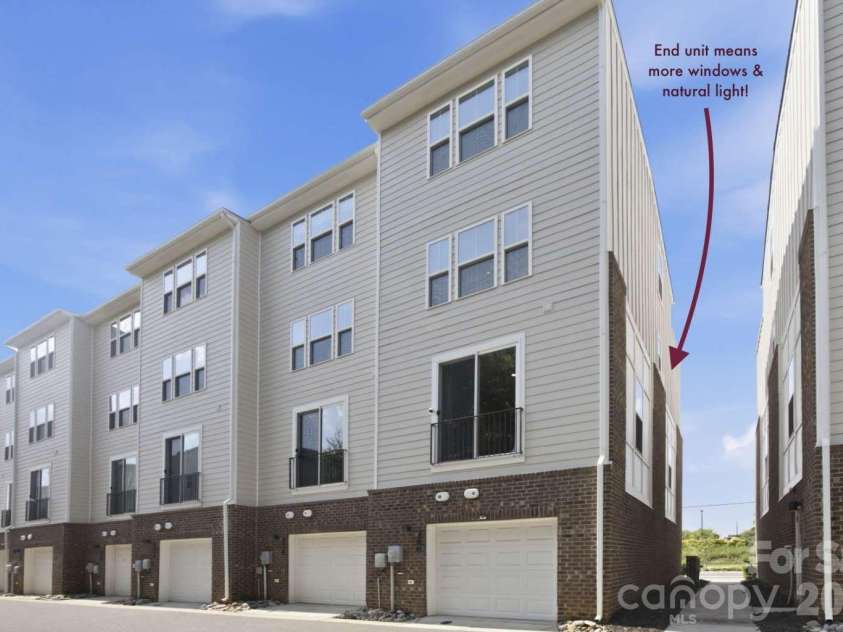 260 Parkwood Avenue, Charlotte, NC 28206.  MLS# CAR4423328, YatesRealty ID 50035. 