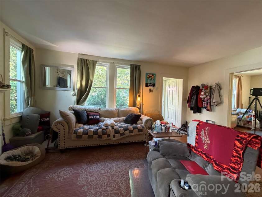 177 6th Street, Rutherfordton, NC 28139.  MLS# CAR4422598, YatesRealty ID 50036. 