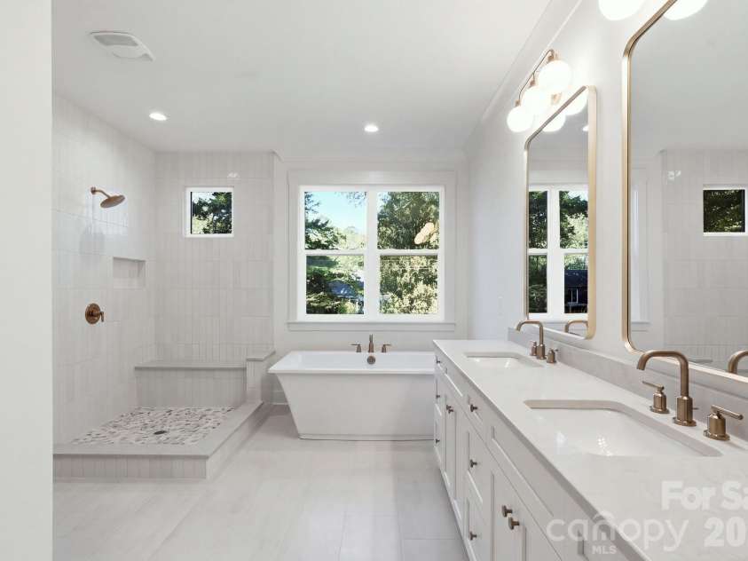 4214 Waterbury Drive, Charlotte, NC 28209.  MLS# CAR4422616, YatesRealty ID 50037. 