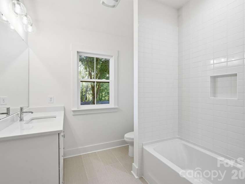 4214 Waterbury Drive, Charlotte, NC 28209.  MLS# CAR4422616, YatesRealty ID 50037. 