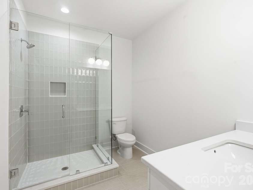4214 Waterbury Drive, Charlotte, NC 28209.  MLS# CAR4422616, YatesRealty ID 50037. 