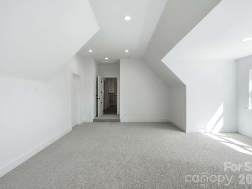 4214 Waterbury Drive, Charlotte, NC 28209.  MLS# CAR4422616, YatesRealty ID 50037. 