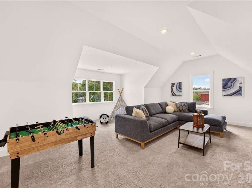 4214 Waterbury Drive, Charlotte, NC 28209.  MLS# CAR4422616, YatesRealty ID 50037. 