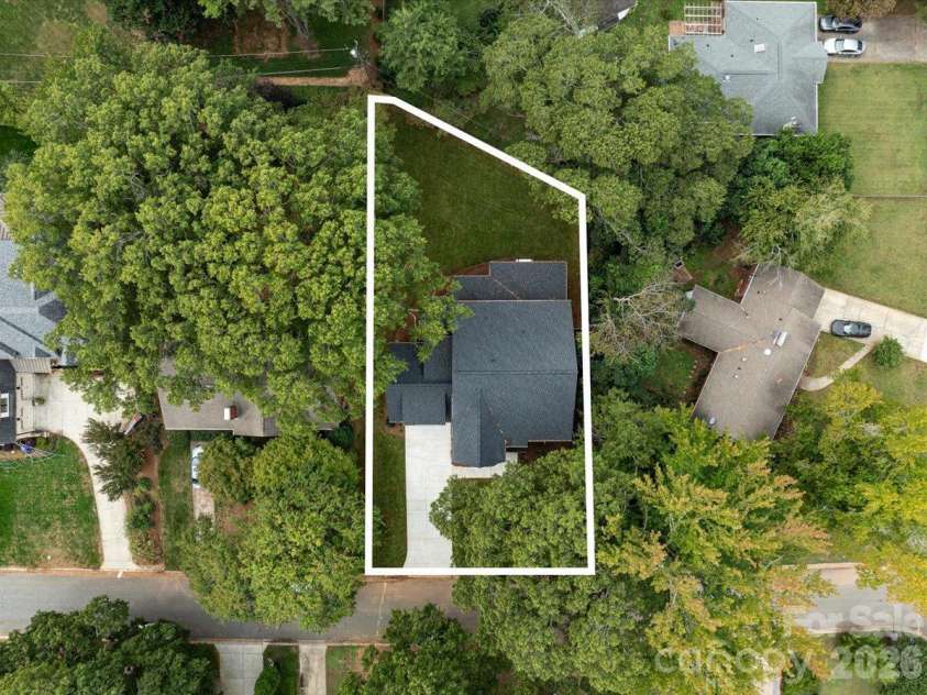 4214 Waterbury Drive, Charlotte, NC 28209.  MLS# CAR4422616, YatesRealty ID 50037. 