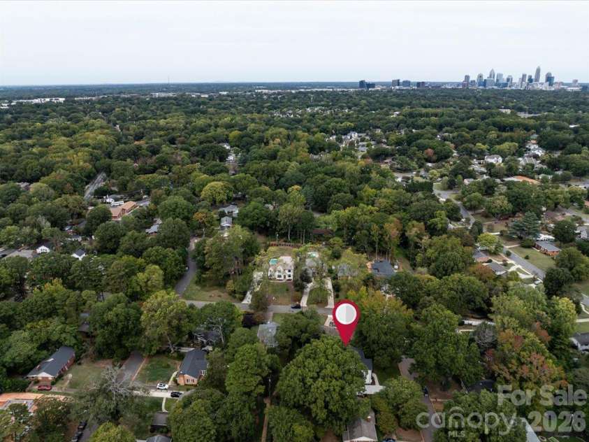 4214 Waterbury Drive, Charlotte, NC 28209.  MLS# CAR4422616, YatesRealty ID 50037. 