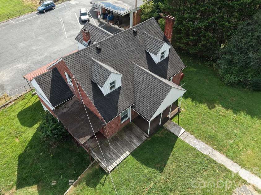 164 Mitchell Avenue, Bakersville, NC 28705.  MLS# CAR4423512, YatesRealty ID 50038. 