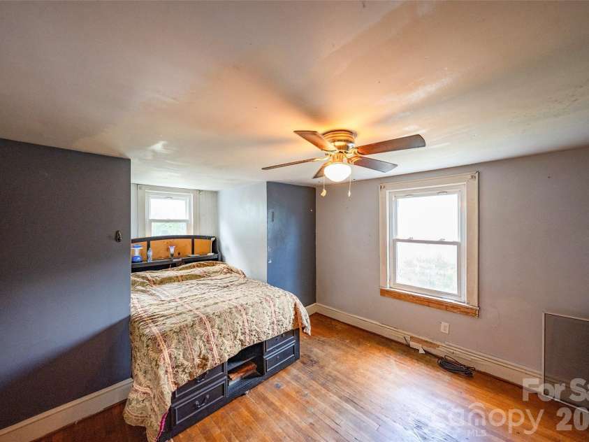 164 Mitchell Avenue, Bakersville, NC 28705.  MLS# CAR4423512, YatesRealty ID 50038. 