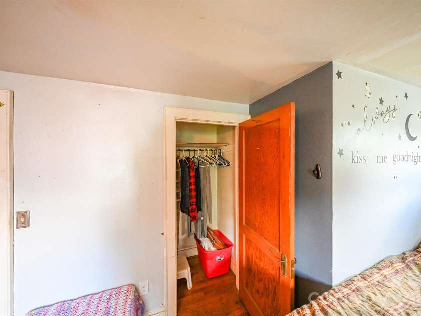 164 Mitchell Avenue, Bakersville, NC 28705.  MLS# CAR4423512, YatesRealty ID 50038. 
