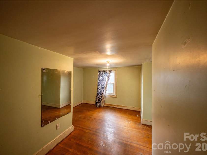 164 Mitchell Avenue, Bakersville, NC 28705.  MLS# CAR4423512, YatesRealty ID 50038. 