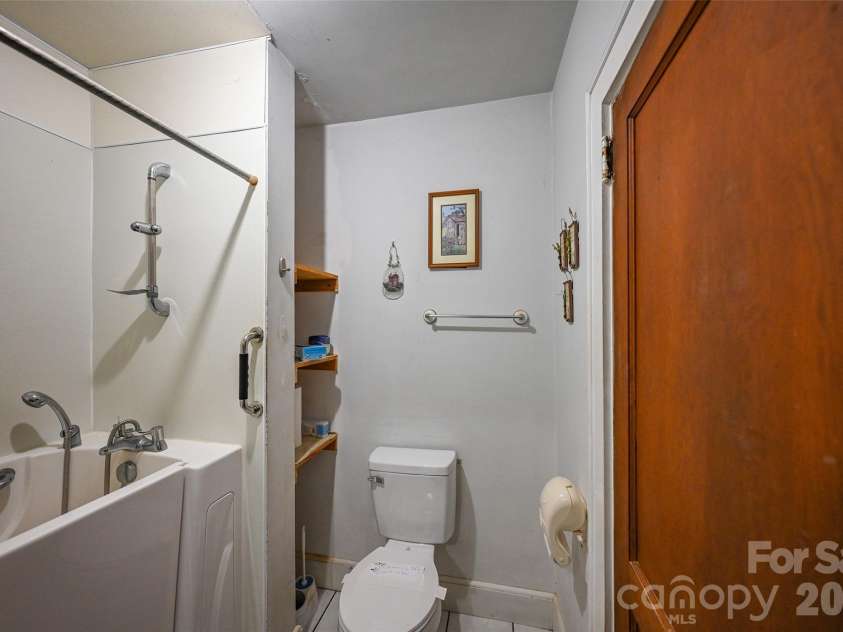 164 Mitchell Avenue, Bakersville, NC 28705.  MLS# CAR4423512, YatesRealty ID 50038. 