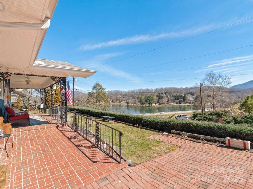 741 Golf Course Road, Waynesville, NC 28786.  MLS# CAR4228648, YatesRealty ID 5004. 